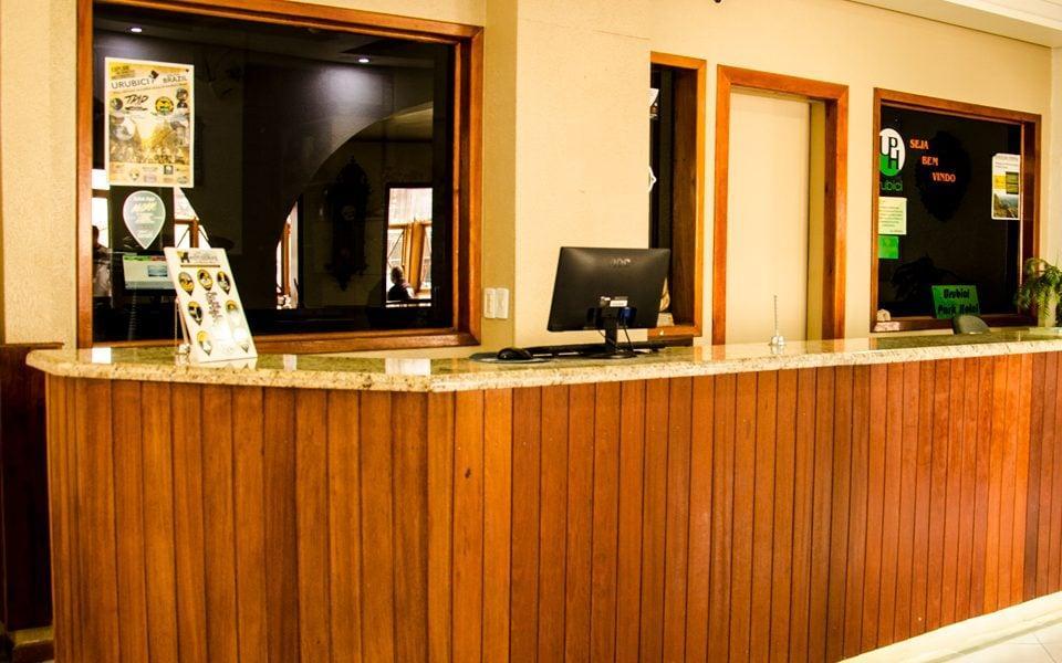 乌鲁比西公园酒店　 外观 照片